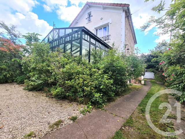 maison à vendre - 7 pièces - 161.32 m2 - ST MAUR DES FOSSES - 94 - ILE-DE-FRANCE - Century 21 Immo Bac
