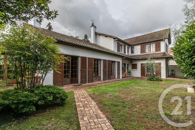 maison à vendre - 7 pièces - 215.5 m2 - LA VARENNE ST HILAIRE - 94 - ILE-DE-FRANCE - Century 21 Immo Bac