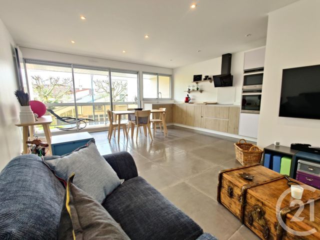 Appartement F3 à vendre - 3 pièces - 68.22 m2 - ST MAUR DES FOSSES - 94 - ILE-DE-FRANCE - Century 21 Immo Bac