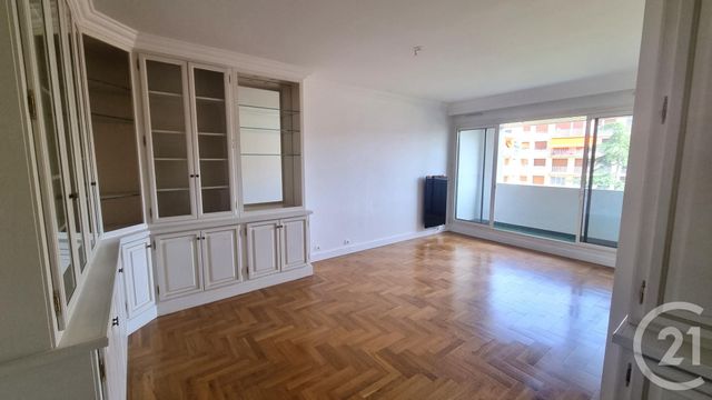 Appartement F3 à louer - 3 pièces - 74.96 m2 - LA VARENNE ST HILAIRE - 94 - ILE-DE-FRANCE - Century 21 Immo Bac