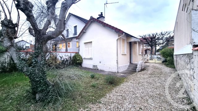  - LA VARENNE ST HILAIRE - 