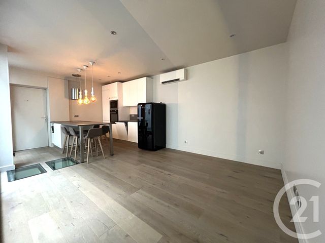 Appartement Loft à vendre - 3 pièces - 76.01 m2 - ST MAUR DES FOSSES - 94 - ILE-DE-FRANCE - Century 21 Immo Bac