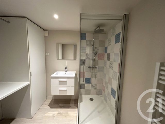 Appartement Loft à vendre - 3 pièces - 76.01 m2 - ST MAUR DES FOSSES - 94 - ILE-DE-FRANCE - Century 21 Immo Bac