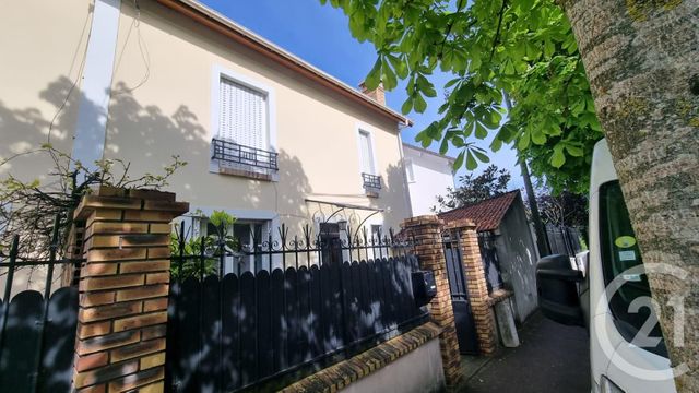 Maison à vendre ST MAUR DES FOSSES