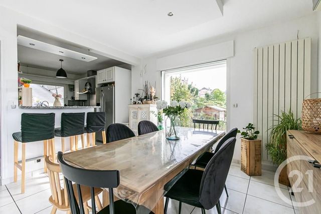 maison à vendre - 9 pièces - 214.27 m2 - CHENNEVIERES SUR MARNE - 94 - ILE-DE-FRANCE - Century 21 Immo Bac