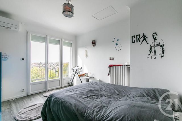 maison à vendre - 9 pièces - 214.27 m2 - CHENNEVIERES SUR MARNE - 94 - ILE-DE-FRANCE - Century 21 Immo Bac