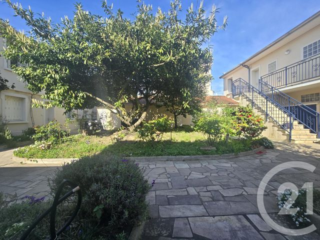 immeuble à vendre - 358.0 m2 - ST MAUR DES FOSSES - 94 - ILE-DE-FRANCE - Century 21 Immo Bac