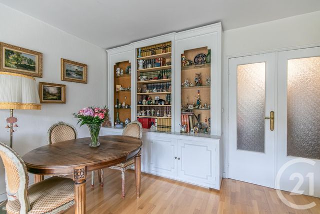 Afficher la photo en grand Appartement F4 à vendre - 4 pièces - 87.97 m2 - ST MAUR DES FOSSES - 94 - ILE-DE-FRANCE - Century 21 Immo Bac