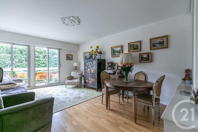 Afficher la photo en grand Appartement F4 à vendre - 4 pièces - 87.97 m2 - ST MAUR DES FOSSES - 94 - ILE-DE-FRANCE - Century 21 Immo Bac