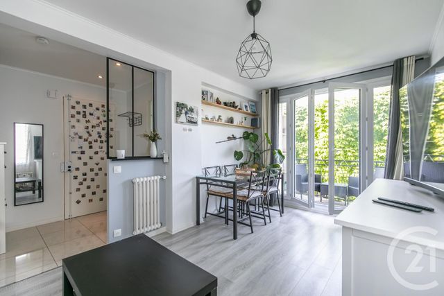  - LA VARENNE ST HILAIRE - 
