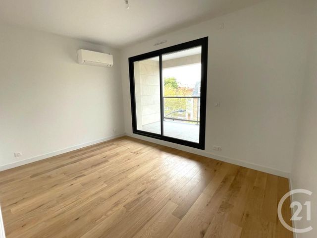 Appartement F5 à vendre - 6 pièces - 127.7 m2 - ST MAUR DES FOSSES - 94 - ILE-DE-FRANCE - Century 21 Immo Bac