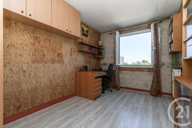 Appartement F4 à vendre - 4 pièces - 75.57 m2 - ST MAUR DES FOSSES - 94 - ILE-DE-FRANCE - Century 21 Immo Bac