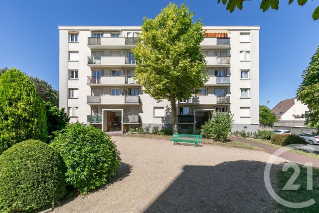 Appartement F4 à vendre - 4 pièces - 75.57 m2 - ST MAUR DES FOSSES - 94 - ILE-DE-FRANCE - Century 21 Immo Bac