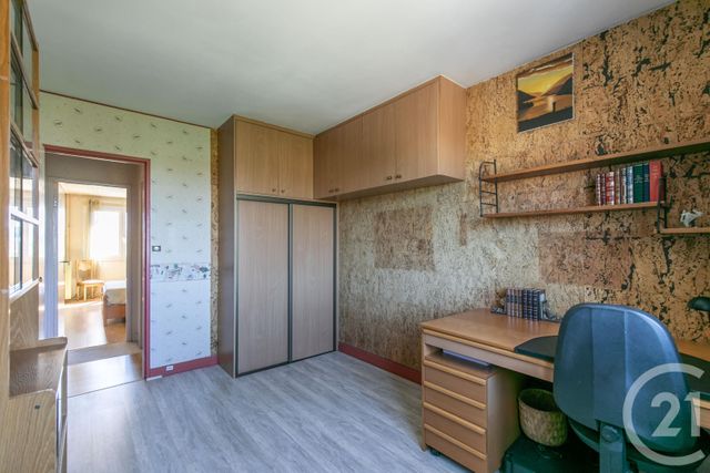 Appartement F4 à vendre - 4 pièces - 75.57 m2 - ST MAUR DES FOSSES - 94 - ILE-DE-FRANCE - Century 21 Immo Bac