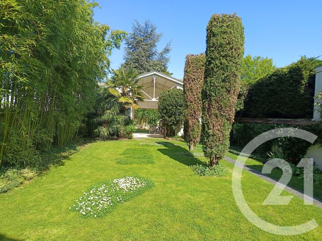 maison à vendre - 9 pièces - 193.0 m2 - ST MAUR DES FOSSES - 94 - ILE-DE-FRANCE - Century 21 Immo Bac