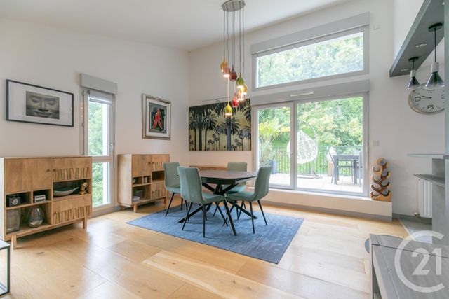 Appartement Duplex à vendre - 5 pièces - 92.16 m2 - CHENNEVIERES SUR MARNE - 94 - ILE-DE-FRANCE - Century 21 Immo Bac