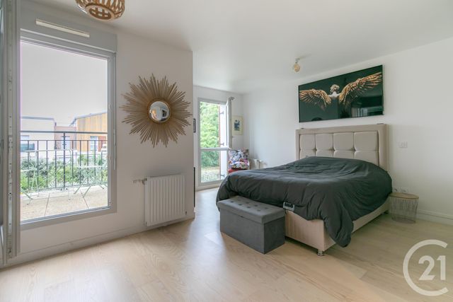 Appartement Duplex à vendre - 5 pièces - 92.16 m2 - CHENNEVIERES SUR MARNE - 94 - ILE-DE-FRANCE - Century 21 Immo Bac