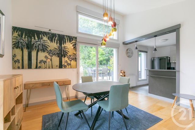 Appartement Duplex à vendre - 5 pièces - 92.16 m2 - CHENNEVIERES SUR MARNE - 94 - ILE-DE-FRANCE - Century 21 Immo Bac