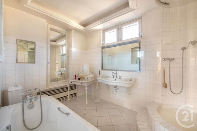 maison à vendre - 9 pièces - 210.0 m2 - ST MAUR DES FOSSES - 94 - ILE-DE-FRANCE - Century 21 Immo Bac