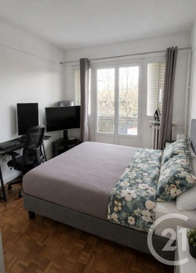 Appartement F3 à vendre - 3 pièces - 61.53 m2 - ST MAUR DES FOSSES - 94 - ILE-DE-FRANCE - Century 21 Immo Bac