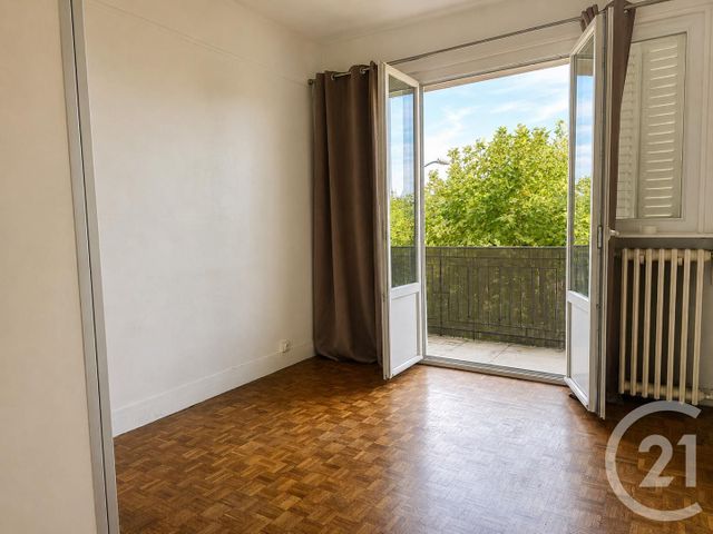 Appartement F3 à vendre - 3 pièces - 61.53 m2 - ST MAUR DES FOSSES - 94 - ILE-DE-FRANCE - Century 21 Immo Bac