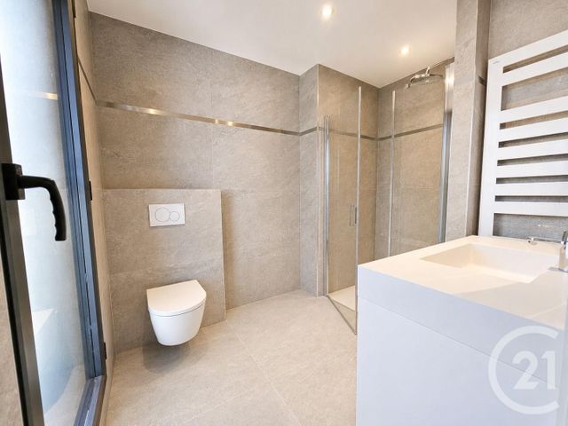 Appartement F3 à vendre - 3 pièces - 81.02 m2 - ST MAUR DES FOSSES - 94 - ILE-DE-FRANCE - Century 21 Immo Bac