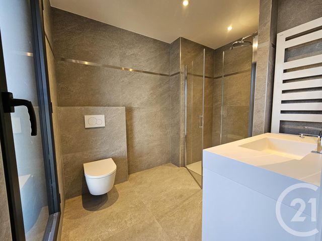 Afficher la photo en grand Appartement F3 à vendre - 3 pièces - 81.02 m2 - ST MAUR DES FOSSES - 94 - ILE-DE-FRANCE - Century 21 Immo Bac