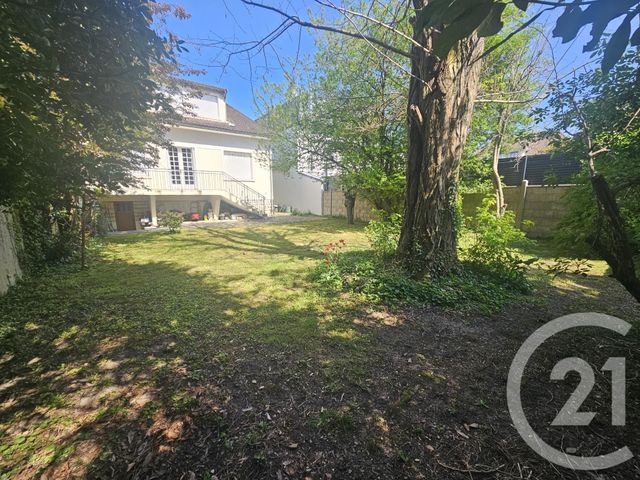 maison à vendre - 7 pièces - 190.65 m2 - ST MAUR DES FOSSES - 94 - ILE-DE-FRANCE - Century 21 Immo Bac