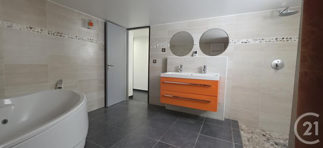 maison à vendre - 5 pièces - 148.04 m2 - ST MAUR DES FOSSES - 94 - ILE-DE-FRANCE - Century 21 Immo Bac