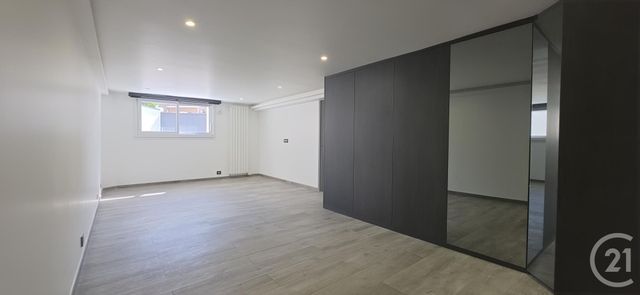 maison à vendre - 5 pièces - 148.04 m2 - ST MAUR DES FOSSES - 94 - ILE-DE-FRANCE - Century 21 Immo Bac