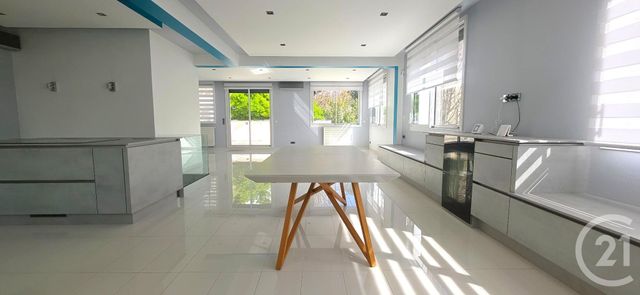 maison à vendre - 5 pièces - 148.04 m2 - ST MAUR DES FOSSES - 94 - ILE-DE-FRANCE - Century 21 Immo Bac