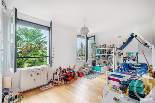 maison à vendre - 6 pièces - 160.21 m2 - ST MAUR DES FOSSES - 94 - ILE-DE-FRANCE - Century 21 Immo Bac