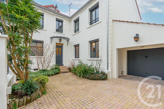 maison à vendre - 6 pièces - 160.21 m2 - ST MAUR DES FOSSES - 94 - ILE-DE-FRANCE - Century 21 Immo Bac