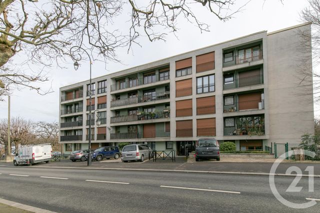 Appartement F6 à vendre ST MAUR DES FOSSES