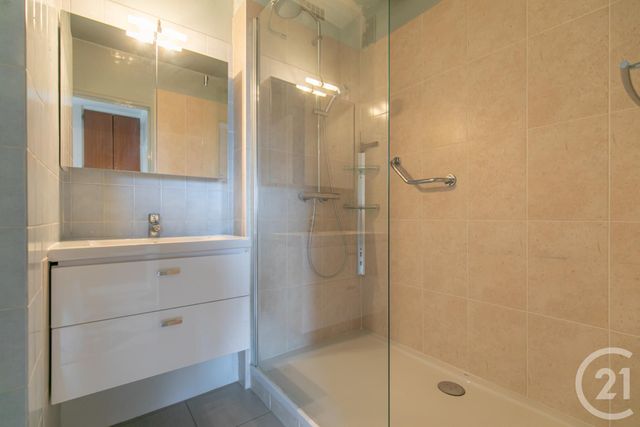 Appartement F6 à vendre - 6 pièces - 108.21 m2 - ST MAUR DES FOSSES - 94 - ILE-DE-FRANCE - Century 21 Immo Bac