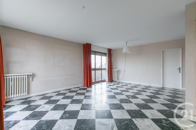 Appartement F6 à vendre - 6 pièces - 108.21 m2 - ST MAUR DES FOSSES - 94 - ILE-DE-FRANCE - Century 21 Immo Bac