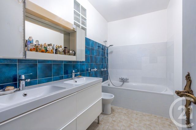 maison à vendre - 5 pièces - 94.18 m2 - LA VARENNE ST HILAIRE - 94 - ILE-DE-FRANCE - Century 21 Immo Bac