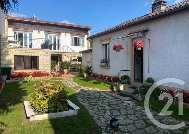 maison à vendre - 6 pièces - 118.03 m2 - ST MAUR DES FOSSES - 94 - ILE-DE-FRANCE - Century 21 Immo Bac