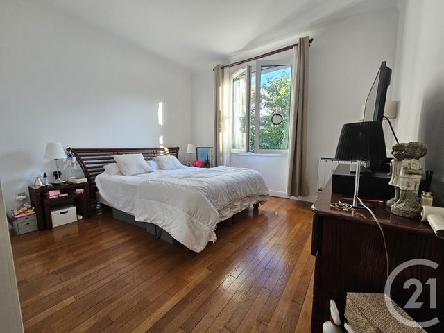 Afficher la photo en grand maison à vendre - 7 pièces - 174.67 m2 - ST MAUR DES FOSSES - 94 - ILE-DE-FRANCE - Century 21 Immo Bac