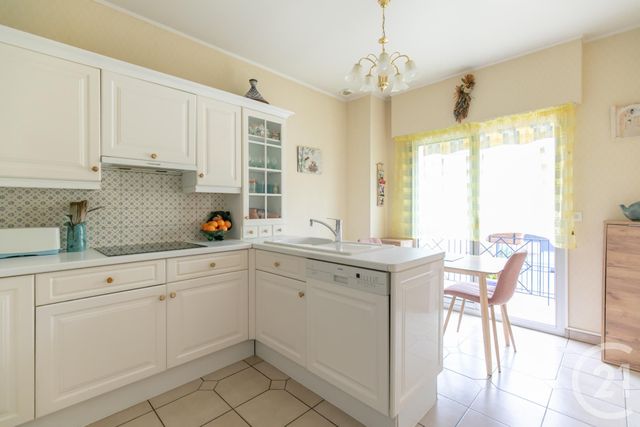 maison à vendre - 7 pièces - 154.32 m2 - LA VARENNE ST HILAIRE - 94 - ILE-DE-FRANCE - Century 21 Immo Bac