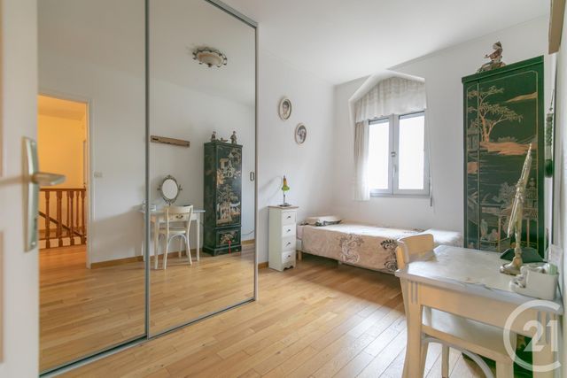 maison à vendre - 7 pièces - 154.32 m2 - LA VARENNE ST HILAIRE - 94 - ILE-DE-FRANCE - Century 21 Immo Bac