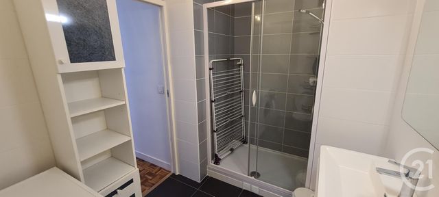 Appartement F2 à louer - 2 pièces - 39.2 m2 - ST MAUR DES FOSSES - 94 - ILE-DE-FRANCE - Century 21 Immo Bac