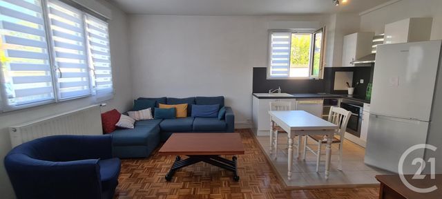 Appartement F2 à louer - 2 pièces - 39.2 m2 - ST MAUR DES FOSSES - 94 - ILE-DE-FRANCE - Century 21 Immo Bac
