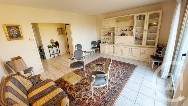 Appartement F3 à vendre - 3 pièces - 56.81 m2 - ST MAUR DES FOSSES - 94 - ILE-DE-FRANCE - Century 21 Immo Bac
