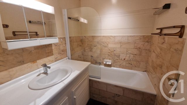 Appartement F3 à vendre - 3 pièces - 56.81 m2 - ST MAUR DES FOSSES - 94 - ILE-DE-FRANCE - Century 21 Immo Bac