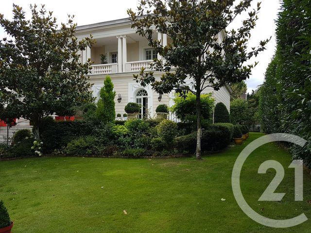 maison à vendre - 7 pièces - 274.33 m2 - ST MAUR DES FOSSES - 94 - ILE-DE-FRANCE - Century 21 Immo Bac