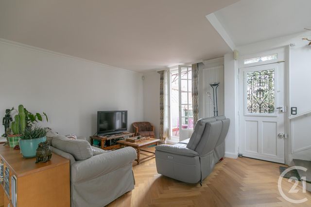 maison à vendre - 6 pièces - 113.86 m2 - ST MAUR DES FOSSES - 94 - ILE-DE-FRANCE - Century 21 Immo Bac