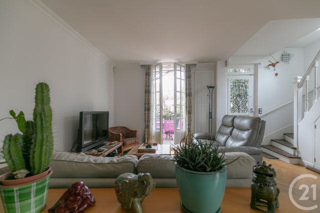 maison à vendre - 6 pièces - 113.86 m2 - ST MAUR DES FOSSES - 94 - ILE-DE-FRANCE - Century 21 Immo Bac