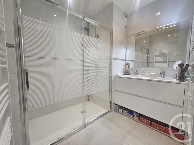 Appartement F3 à vendre - 3 pièces - 70.35 m2 - ST MAUR DES FOSSES - 94 - ILE-DE-FRANCE - Century 21 Immo Bac