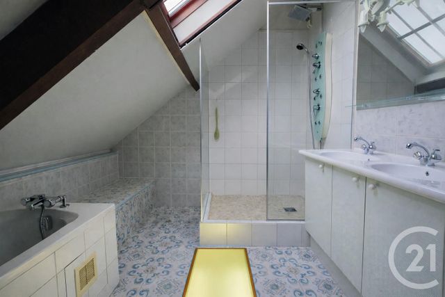 maison à vendre - 11 pièces - 467.78 m2 - CHENNEVIERES SUR MARNE - 94 - ILE-DE-FRANCE - Century 21 Immo Bac